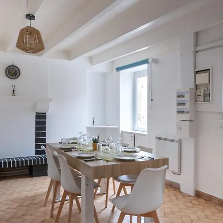 Maison Familiale Au Coeur Du Bocage * Chanteloup (Deux-Sevres)